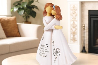 mother daughter figurine