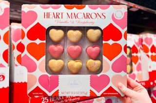 costco heart macarons