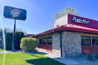 Pizza hut store front